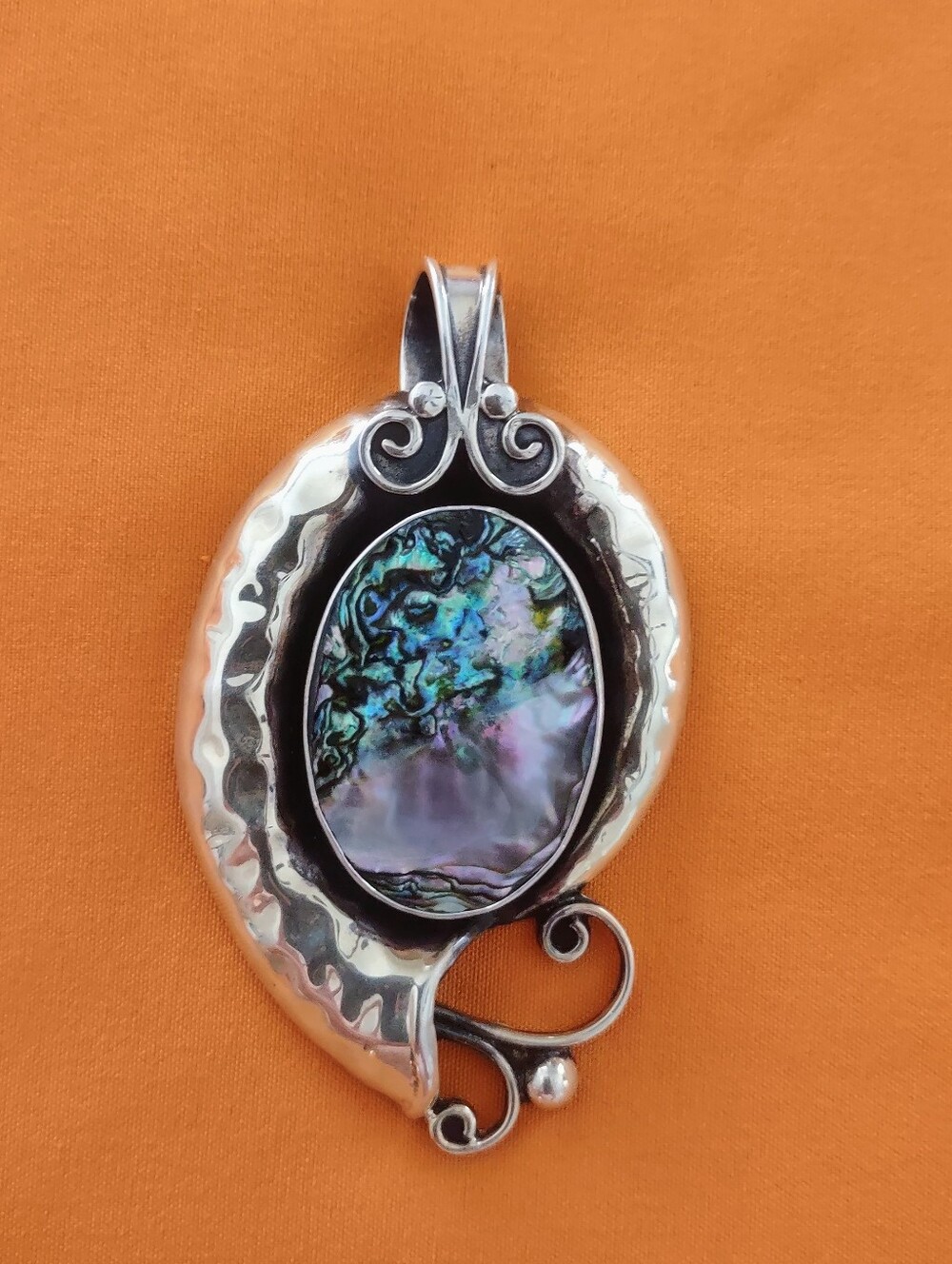 Vintage Abalone Shell 925 SS Pendant in Iridescent Blue-Green